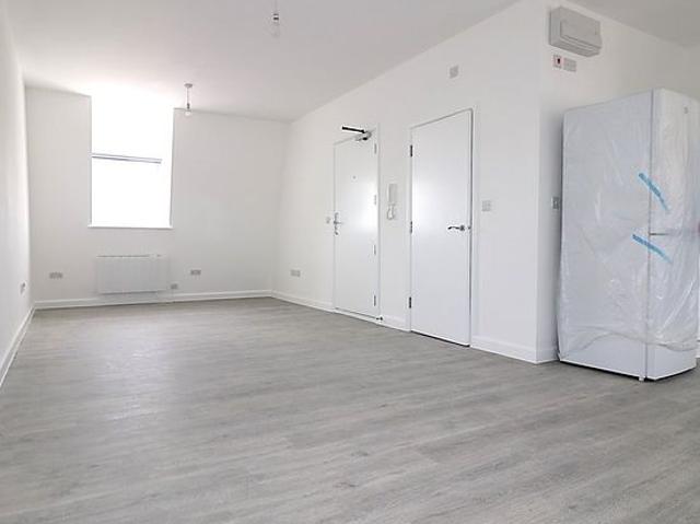 Studio for rent in London Borough of Redbridge, Greater London
