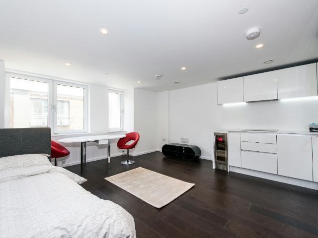 Studio for rent in Hoxton, Greater London