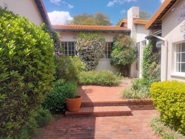 Apartment for rent in Douglasdale, Randburg