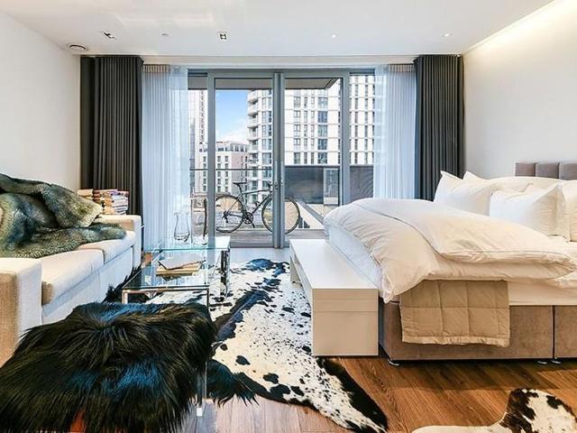 Studio for rent in Aldgate, Lyons