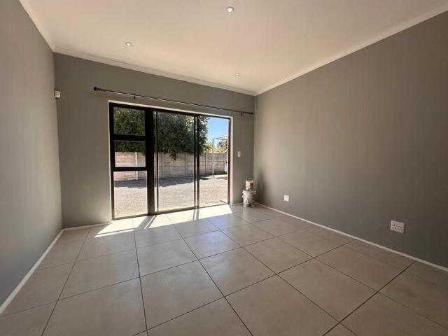 House for rent in Die Vlakte, Strand