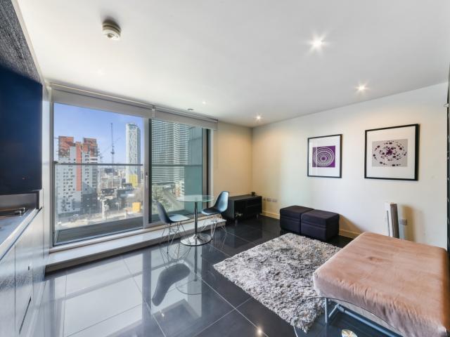 Studio for rent in London Borough of Tower Hamlets, Greater London