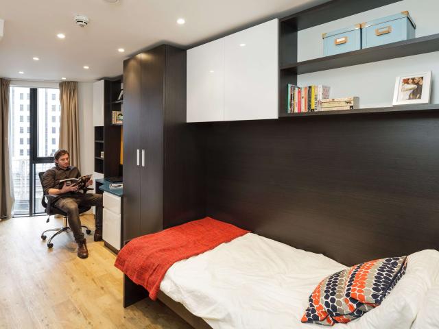 Room for rent in Aldgate, Greater London