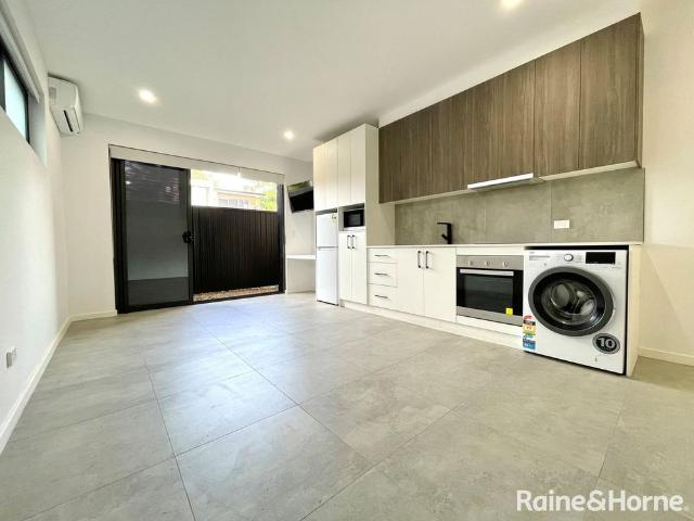 Granny Flat for rent in Sydney, New South Wales