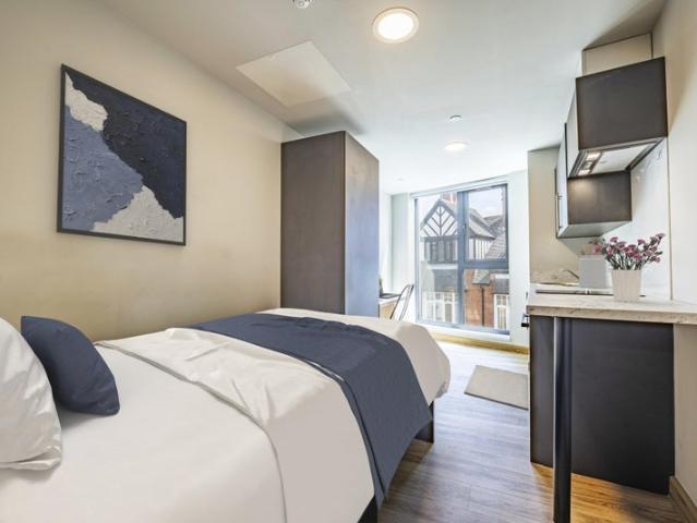 Studio for rent in St Ann's, Haddon