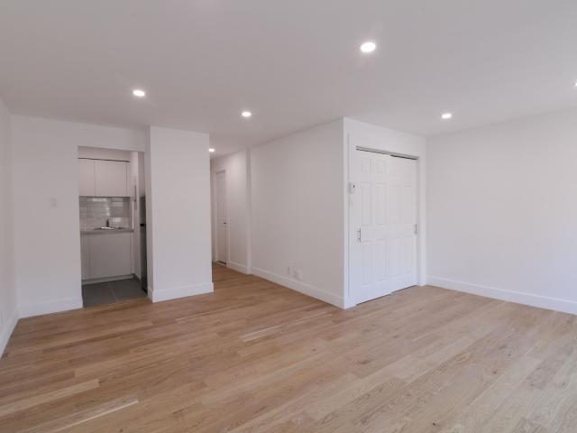 Apartment for rent in St. Leonard's, Quebec