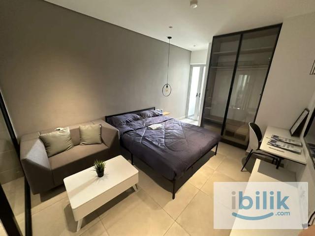 Room for rent in Petaling, Alam Impian