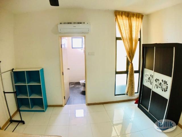 Room for rent in Petaling, Alam Impian