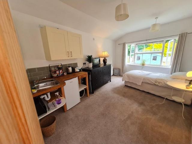Studio for rent in Feckenham, City Of Bristol