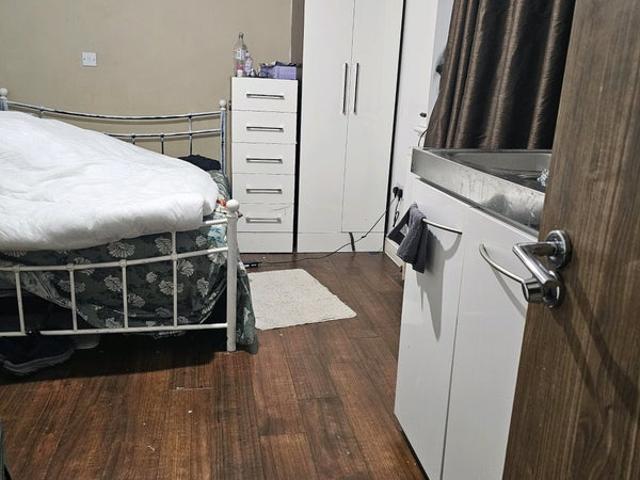 Studio for rent in West Kensington, Greater London