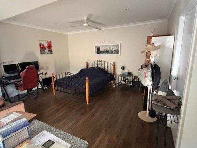 Granny Flat for rent in Withcott, Queensland