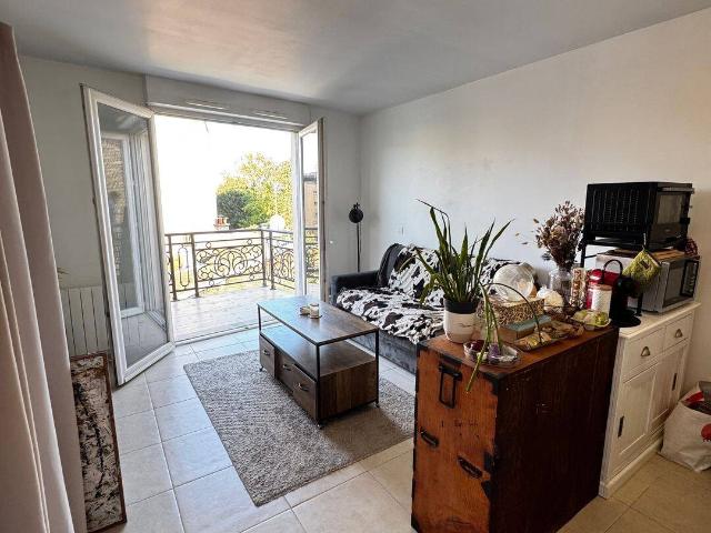 Studio location à Pont du Port à l'Anglais, Alfortville