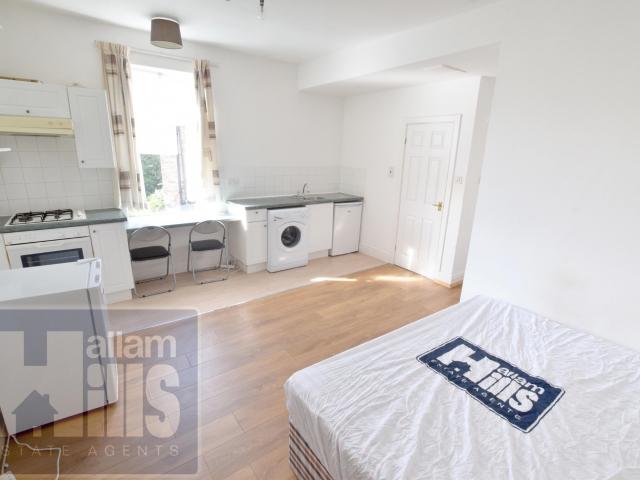 Studio for rent in Broomhill, Isle Of Man