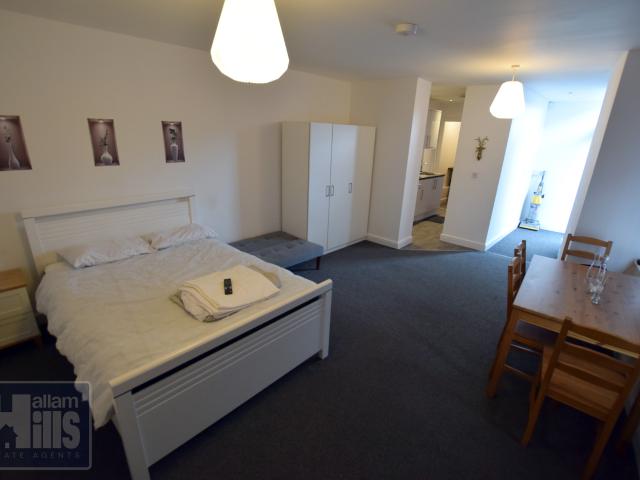 Studio for rent in City Centre, Isle Of Man