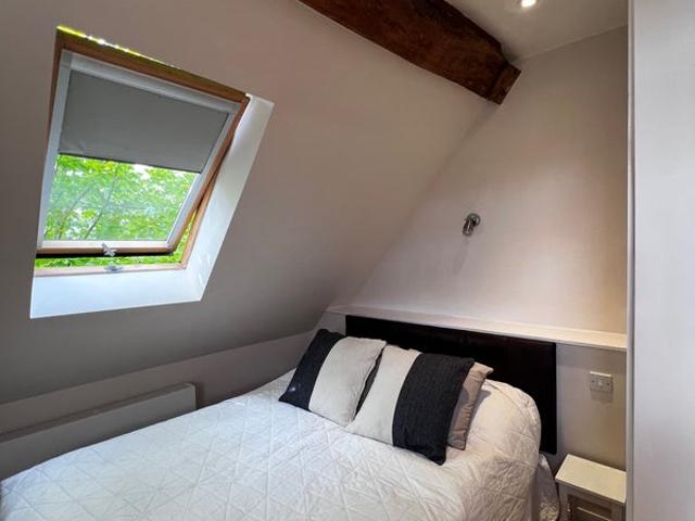Studio for rent in Berrick Salome, Oxfordshire