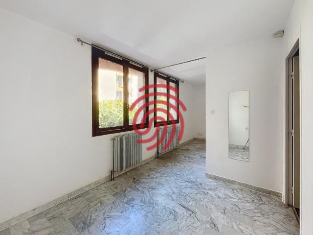 Studio location à Béziers
