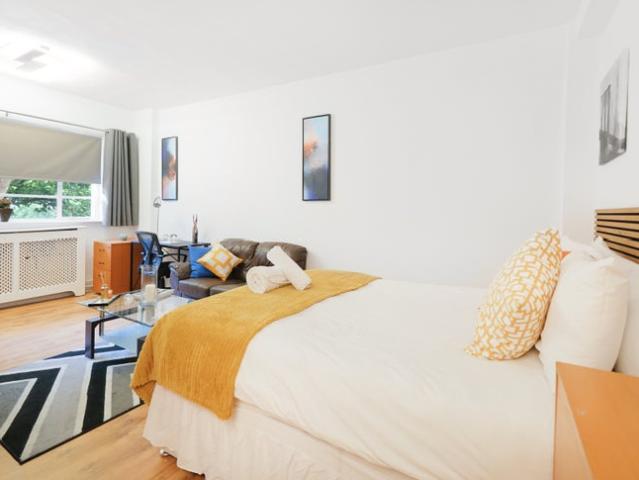 Studio for rent in Kensington, Greater London