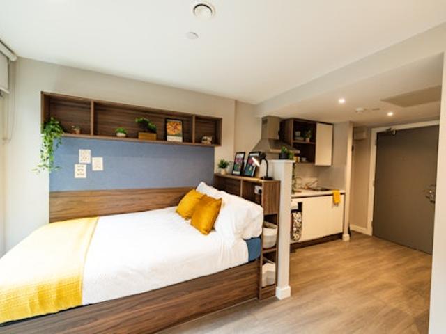 Studio for rent in Belfast, Cathedral Quarter