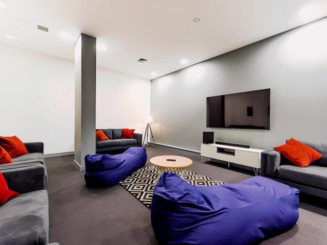 Studio for rent in New Lodge, Northern Ireland