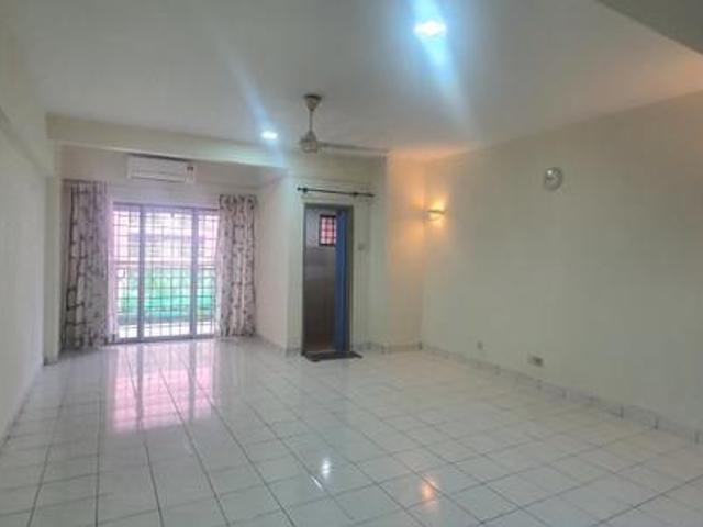 Condominium for sale in Petaling, Alam Impian