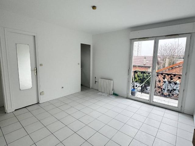 Studio location à Pont du Port à l'Anglais, Alfortville