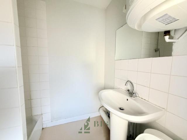 Studio location à Roanne, Le Coteau