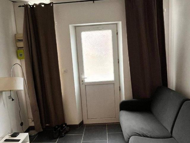 Studio location à Z. I. Ouest, Roye