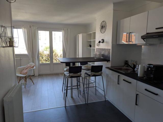 Studio location à Les Galoubies, Chamalières