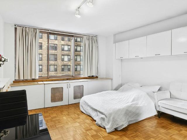 Condo for rent in New York, Arverne