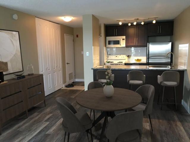 Condo for rent in Wîhkwêntôwin, Edmonton