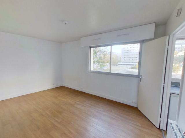 Studio location à Nanterre, La Garenne-colombes