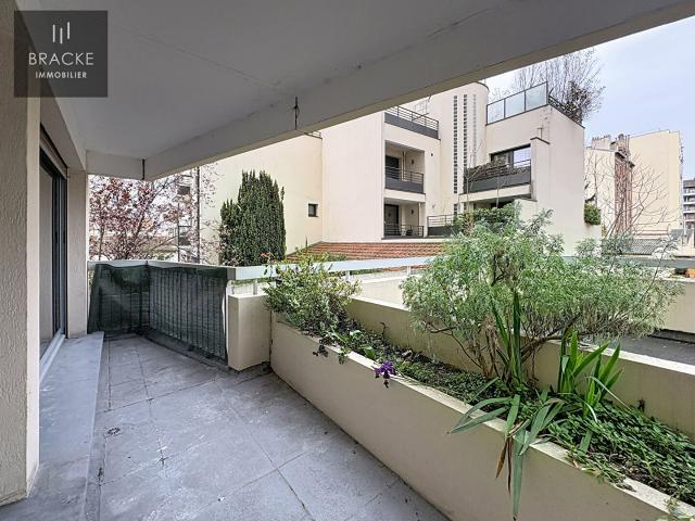 Studio location à Nanterre, La Garenne-colombes