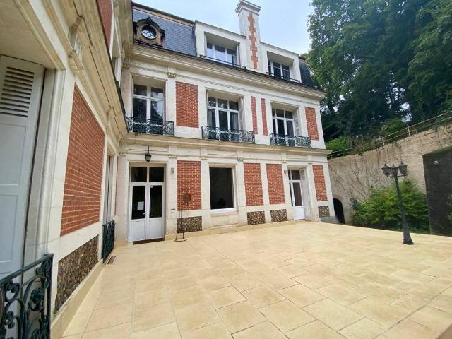 Studio location à Château-du-Loir, Montval-sur-Loir