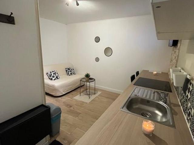 Studio location à Le Grand Charran, Valence