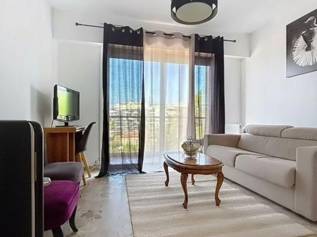 Studio location à Pierre Longue, Cannes