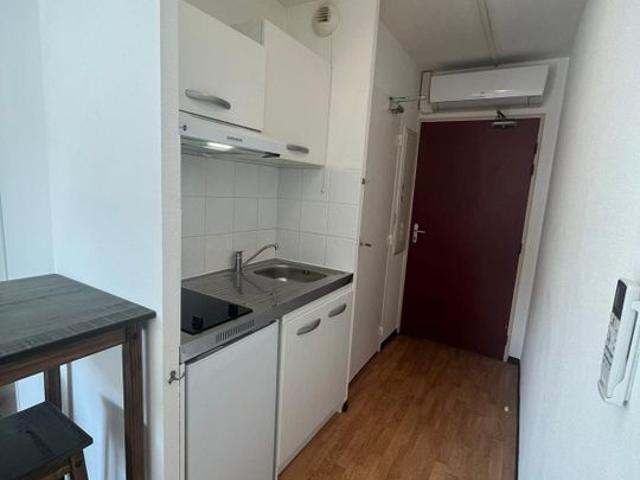 Studio location à Aix-en-Provence, Le Tholonet