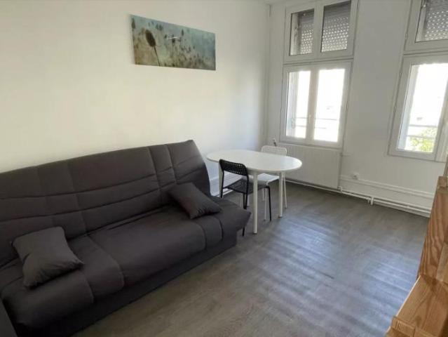 Studio location à Saint-quentin, Béguinage Saint-Augustin