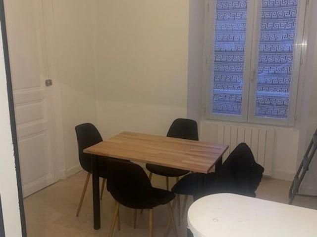 Studio location à Laval