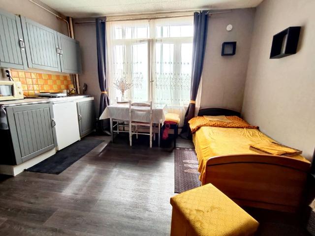 Studio location à Calais