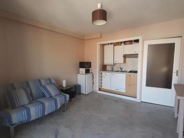 Studio location à Arrondissement de Draguignan, Saint-raphaël