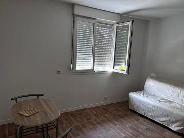 Studio location à Avignon