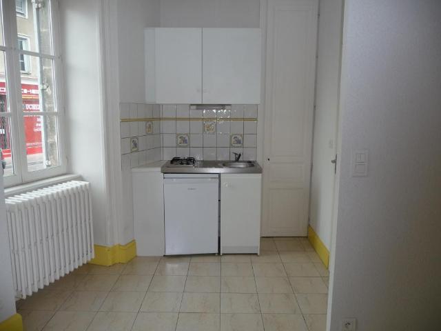Studio location à Limoges, Cité Henri Lafarge