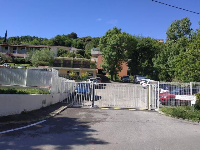 Studio location à Grasse, Villeneuve-loubet