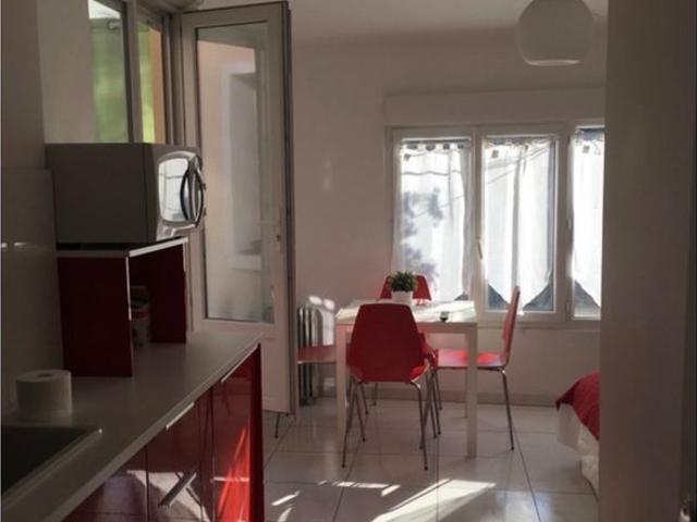 Studio location à Saint-Denis, La Courneuve