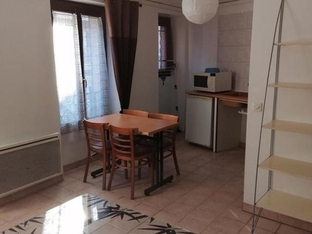 Studio location à Palaiseau, Longjumeau