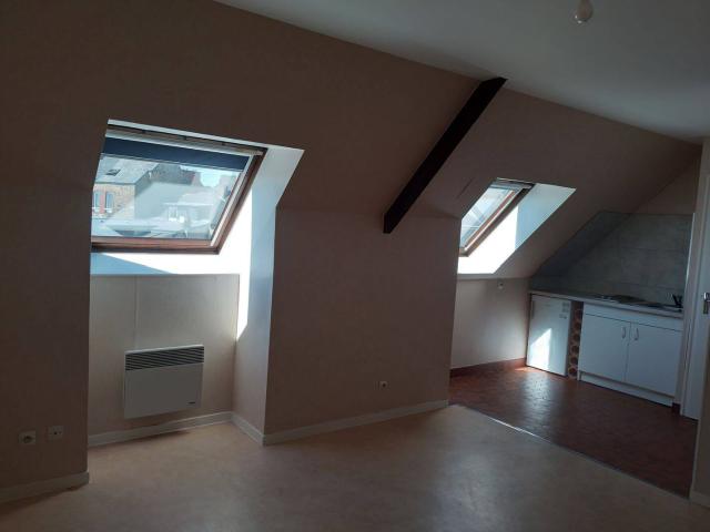 Studio location à Écartelée - Bonabry - Orières - Paron, Fougères