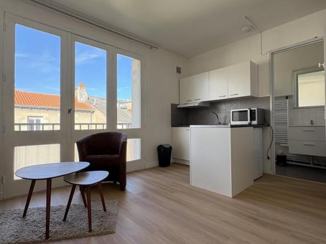 Studio location à Poitiers