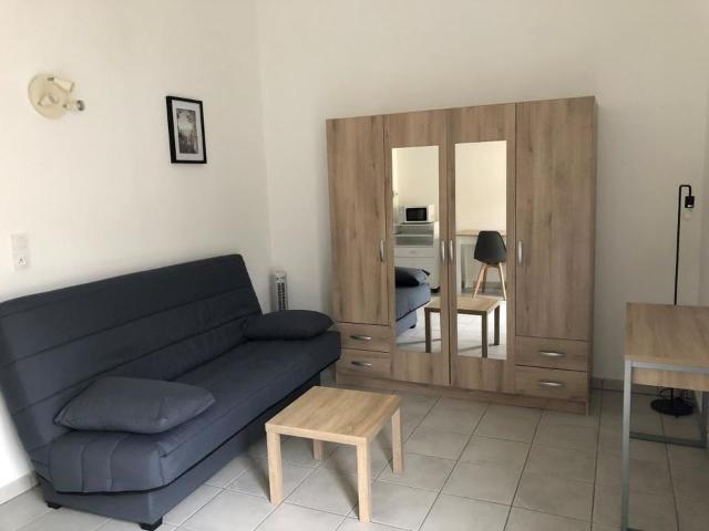 Studio location à Avignon