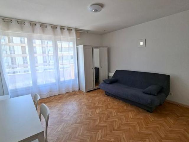 Studio location à Avignon