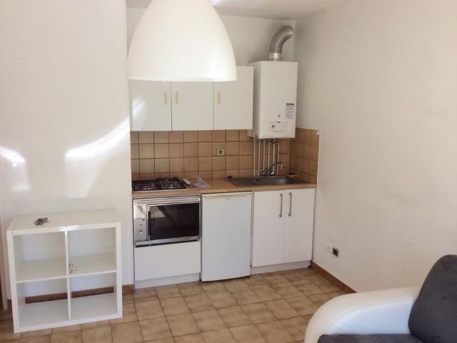 Studio location à Nîmes